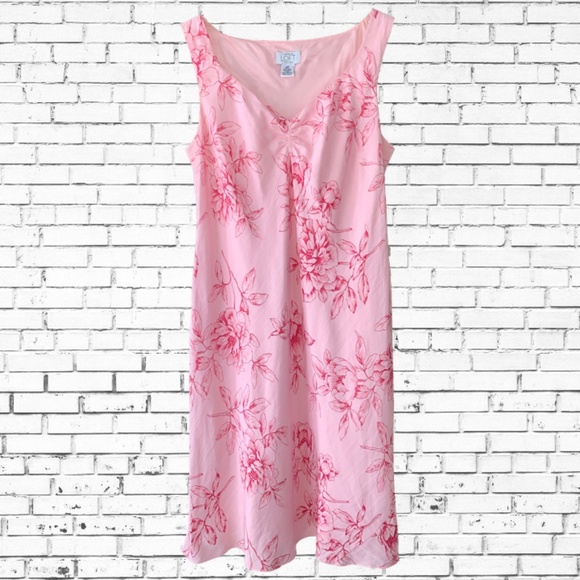 LOFT Dresses & Skirts - ANN TAYLOR LOFT Romantic Shabby Chic Floral Dress